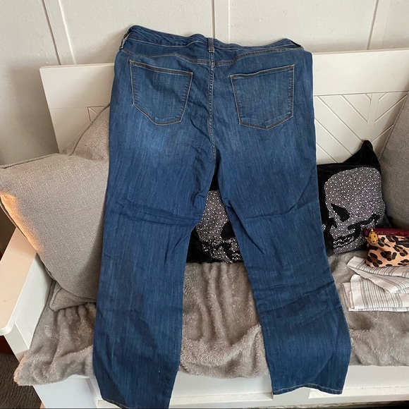 Universal Threads Blue Skinny Jeans SHORT - Picture 2 of 3